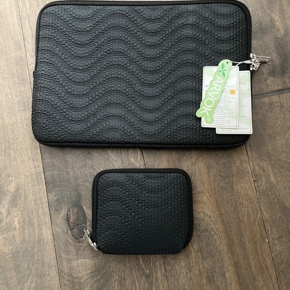 Arvok Laptop Case - Picture 4 of 6